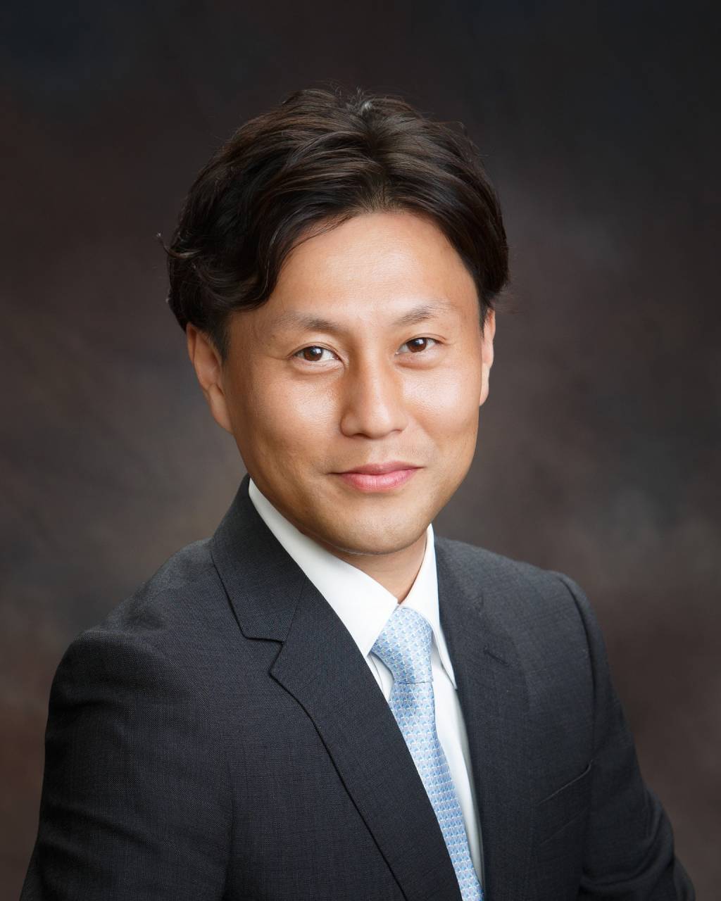 大阪・八尾のプロフィール写真撮影なら岡本スタジオへ